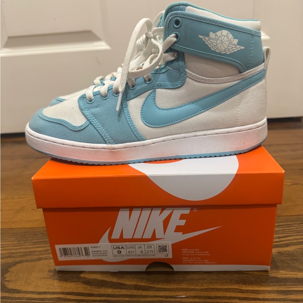 Nike AJKO 1 Aqua and White Athletic Shoes 9 - Picture 4 of 8